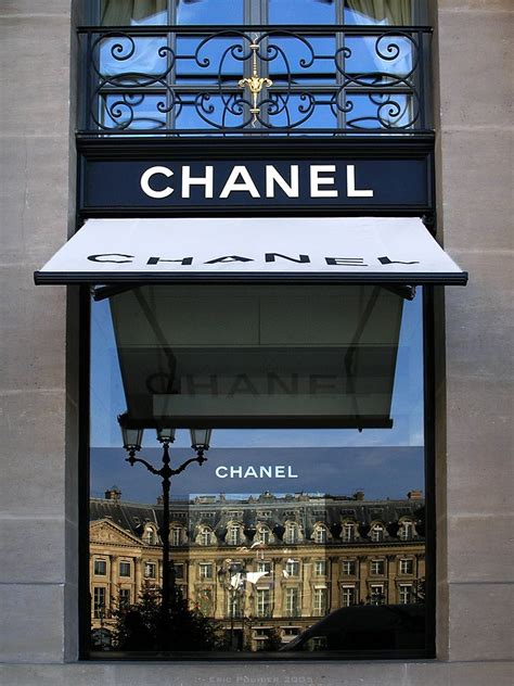 biggest chanel store in paris|chanel headquarters paris.